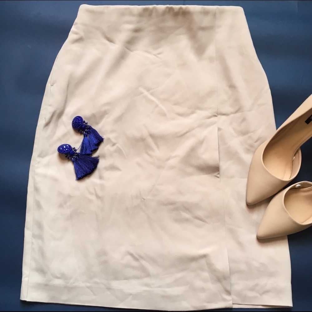 NWOT Uniqlo pencil skirt